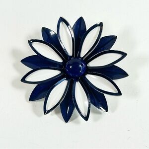 Vintage Navy and White Flower Brooch Pin READ